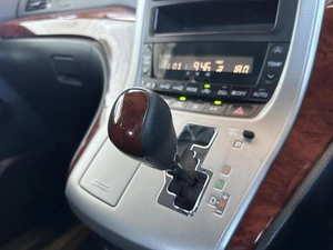 Минивэн Toyota Vellfire 2010 года, 2190000 рублей, Уфа