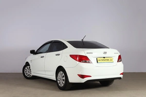 Седан Hyundai Solaris 2014 года, 749000 рублей, Новосибирск