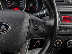 Седан Kia Rio 2014 года, 960000 рублей, Краснодар