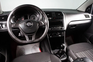 Седан Volkswagen Polo 2019 года, 869000 рублей, Сургут