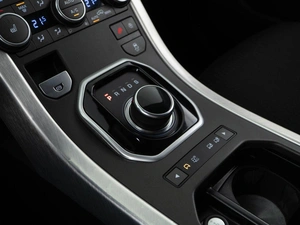 Внедорожник Land Rover Range Rover Evoque 2017 года, 2649999 рублей, Москва