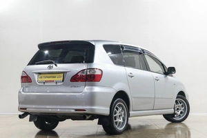 Минивэн Toyota Ipsum 2004 года, 789000 рублей, Новокузнецк