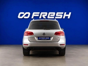 Внедорожник Volkswagen Touareg 2012 года, 1699777 рублей, Москва