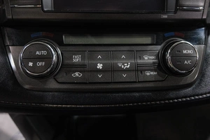 Внедорожник Toyota RAV4 2013 года, 2099000 рублей, Новокузнецк