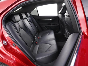 Седан Toyota Camry 2021 года, 3447077 рублей, Москва