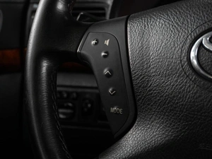 Седан Toyota Avensis 2004 года, 699000 рублей, Тюмень