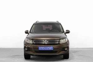 Внедорожник Volkswagen Tiguan 2014 года, 1259000 рублей, Барнаул
