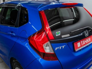 Хетчбэк Honda Fit 2016 года, 975000 рублей, Красноярск