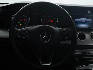 Седан Mercedes-benz E-класс 2016 года, 2238196 рублей, Москва