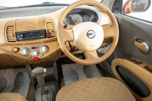 Хетчбэк Nissan March 2002 года, 299000 рублей, Барнаул