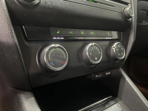 Лифтбек Skoda Octavia 2015 года, 1210000 рублей, Ярославль