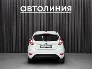 Хетчбэк Ford Fiesta 2018 года, 830000 рублей, Красноярск