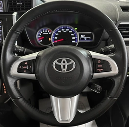 Хетчбэк Toyota Tank 2018 года, 967000 рублей, Красноярск