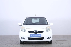 Хетчбэк Toyota Vitz 2009 года, 729000 рублей, Омск