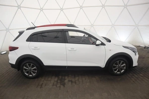 Хэтчбек Kia Rio 2021 года, 1825000 рублей, Орёл