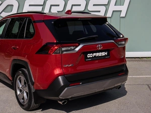 Внедорожник Toyota RAV4 2021 года, 3230000 рублей, Большой Сочи