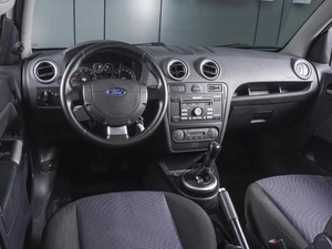 Хетчбэк Ford Fusion 2007 года, 490000 рублей, Ростов-на-Дону