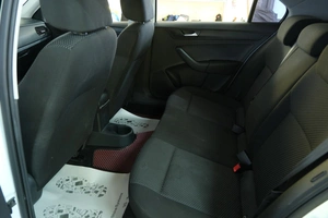 Лифтбек Volkswagen Polo 2021 года, 1609000 рублей, Омск