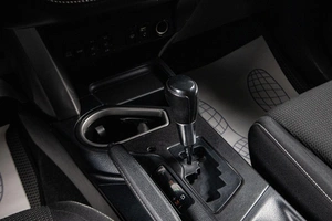 Внедорожник Toyota RAV4 2017 года, 2349000 рублей, Сургут