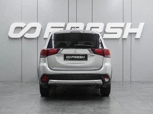 Внедорожник Mitsubishi Outlander 2017 года, 1843000 рублей, Воронеж