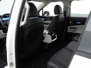 Минивэн Kia Carnival 2023 года, 4935046 рублей, Москва