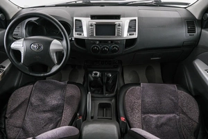 Пикап Toyota Hilux 2013 года, 2299000 рублей, Красноярск