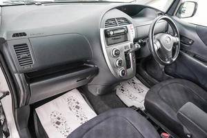 Хетчбэк Toyota Ractis 2006 года, 629000 рублей, Красноярск