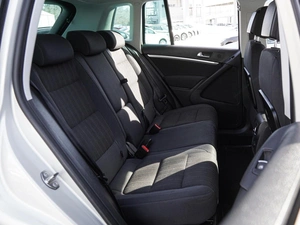 Внедорожник Volkswagen Tiguan 2011 года, 1229000 рублей, Волгоград