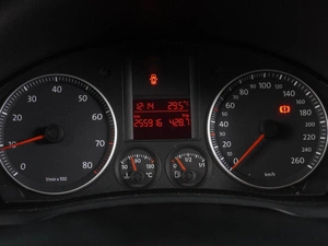 Хетчбэк Volkswagen Golf 2008 года, 639000 рублей, Воронеж