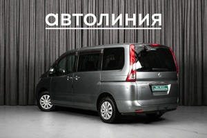 Минивэн Nissan Serena 2010 года, 1100000 рублей, Красноярск
