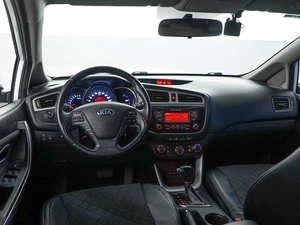 Хетчбэк Kia Ceed 2015 года, 1198444 рублей, Москва