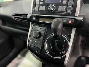 Минивэн Toyota Wish 2012 года, 1249000 рублей, Красноярск