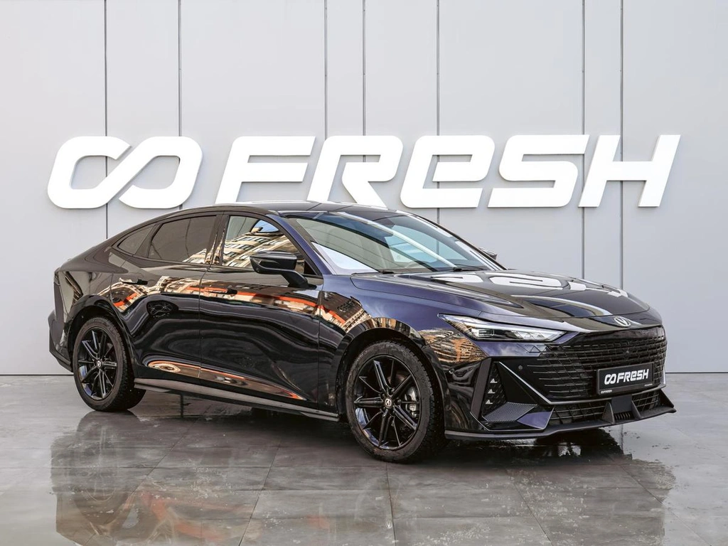 Лифтбек Changan UNI-V 2023 года, 2500000 рублей, Краснодар