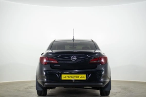 Седан Opel Astra 2012 года, 699000 рублей, Оренбург