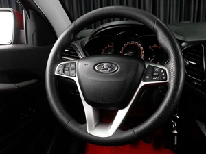 Седан ВАЗ (LADA) Vesta 2019 года, 879000 рублей, Тюмень