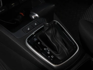 Хетчбэк Kia Rio X 2021 года, 1660000 рублей, Омск