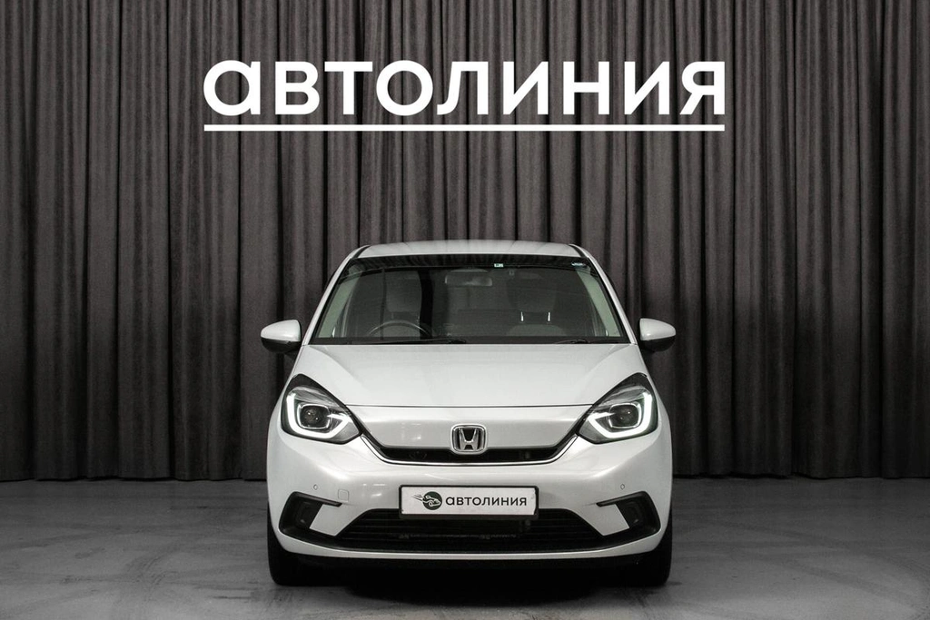 Хетчбэк Honda Fit 2020 года, 1680000 рублей, Красноярск