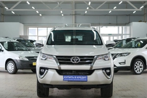 Внедорожник Toyota Fortuner 2019 года, 4219000 рублей, Омск