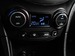 Седан Hyundai Solaris 2015 года, 939000 рублей, Воронеж