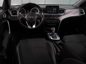 Хетчбэк Kia Ceed 2018 года, 1744000 рублей, Воронеж