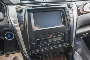 Седан Toyota Camry 2015 года, 2399000 рублей, Барнаул