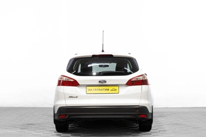 Универсал Ford Focus 2012 года, 639000 рублей, Барнаул