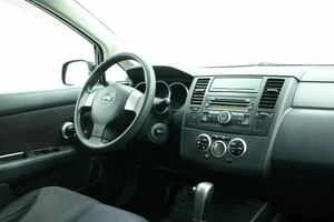 Хетчбэк Nissan Tiida 2011 года, 845000 рублей, Красноярск
