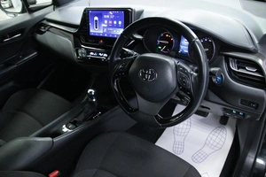 Внедорожник Toyota C-HR 2017 года, 1958000 рублей, Солонцы