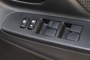 Хетчбэк Toyota Vitz 2019 года, 1019000 рублей, Омск