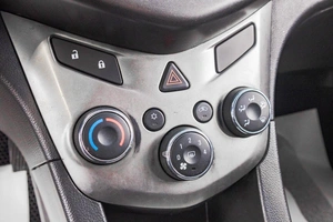 Седан Chevrolet Aveo 2014 года, 549000 рублей, Барнаул