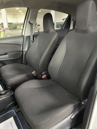 Хетчбэк Toyota Vitz 2017 года, 997000 рублей, Солонцы