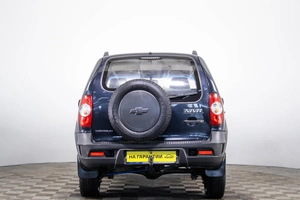 Внедорожник Chevrolet Niva 2015 года, 559000 рублей, Пермь