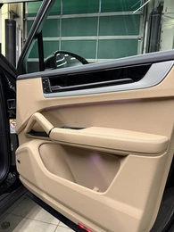 Внедорожник Porsche Cayenne 2023 года, 16200000 рублей, Красноярск