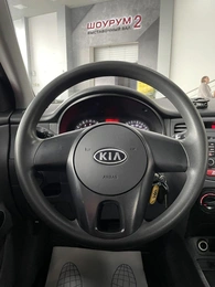 Седан Kia Rio 2010 года, 687000 рублей, Солонцы